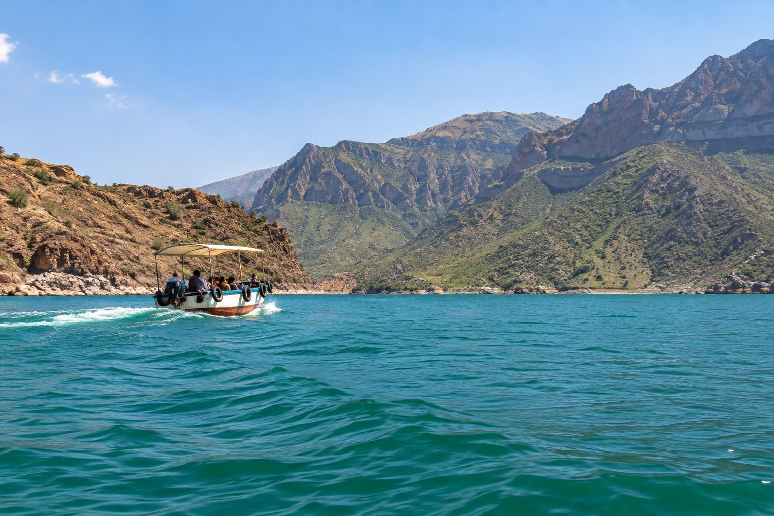 dukan lake nature day trip — view 2
